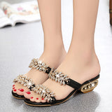 Ciing Shiny Crystal Slippers Women Luxury Rhinestone Med Heels Sandals Woman Bohemian Gold Strange Heel Flip Flops Summer Shoes